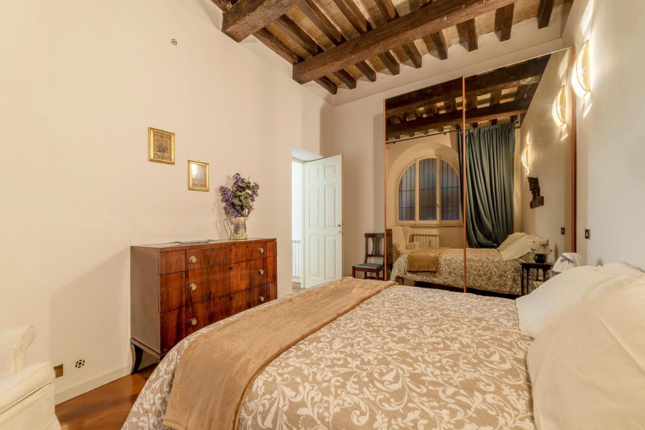 רומא Rione Monti & Cavour Apartment מראה חיצוני תמונה