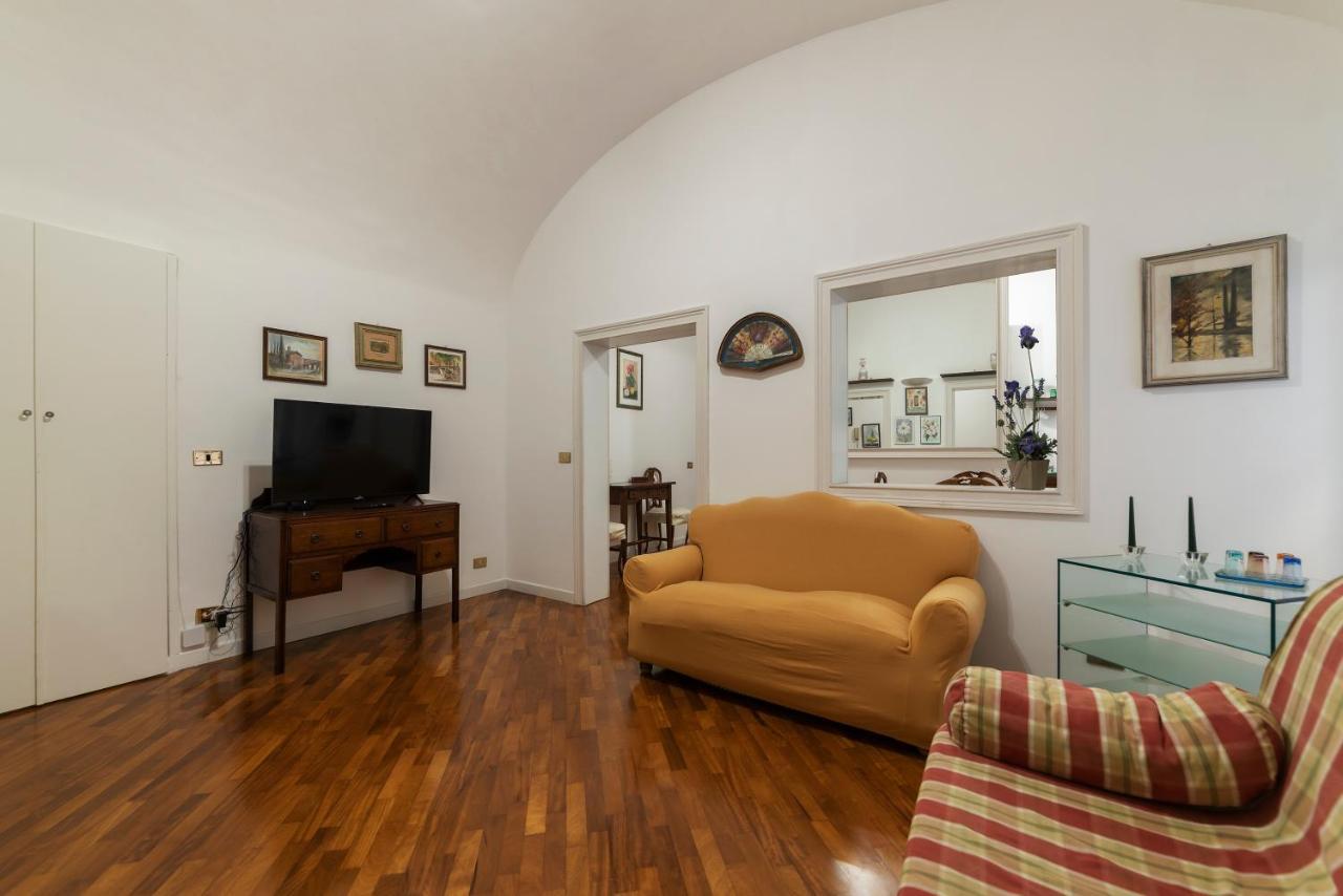 רומא Rione Monti & Cavour Apartment מראה חיצוני תמונה