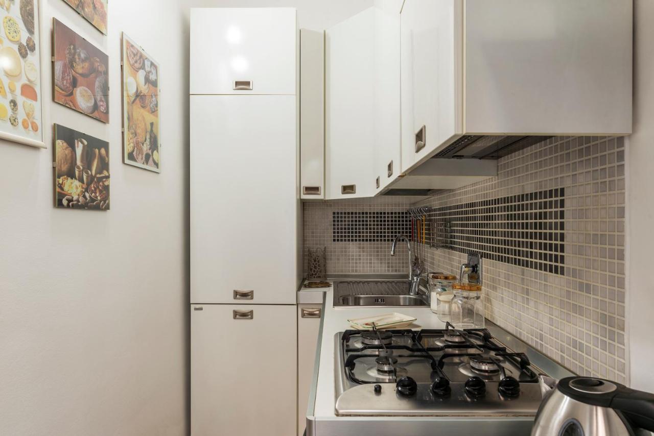 רומא Rione Monti & Cavour Apartment מראה חיצוני תמונה